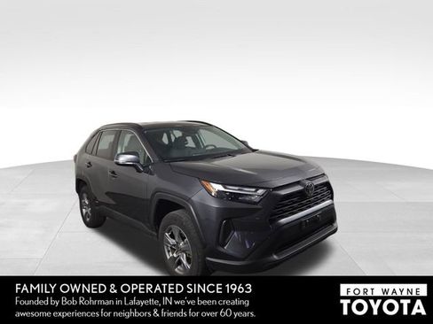 Used 2025 Toyota RAV4 XLE image 4