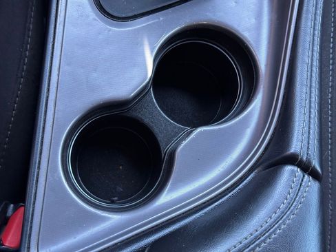 Used 2023 Dodge Challenger SXT image 31