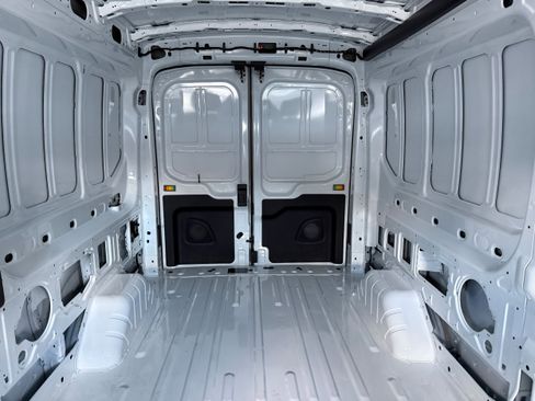 New 2026 Ford Transit 250 148 Medium Roof image 17