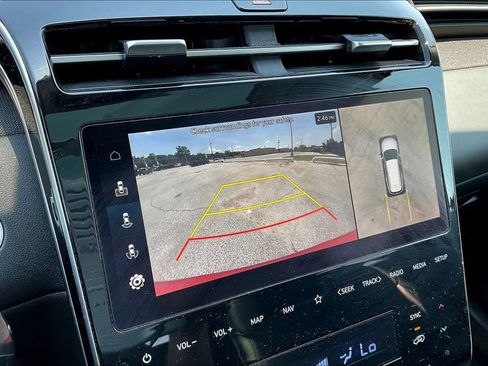 Used 2023 Hyundai Tucson Limited FWD image 14
