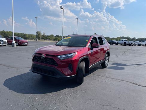 Certified 2022 Toyota RAV4 XLE image 3