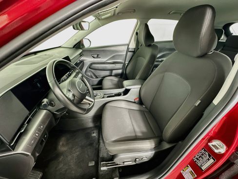 Used 2024 Hyundai Kona SEL AWD/4WD image 13