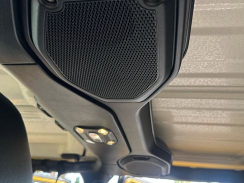 Used 2019 Jeep Wrangler Unlimited Rubicon AWD/4WD image 39