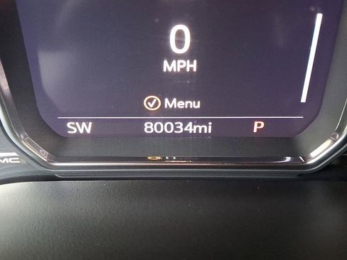 Used 2021 GMC Yukon XL Denali w/ Denali Premium Package image 24