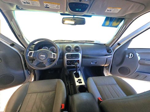Used 2007 Jeep Liberty Limited image 27
