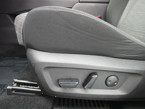 Certified 2023 Nissan Rogue SV image 27