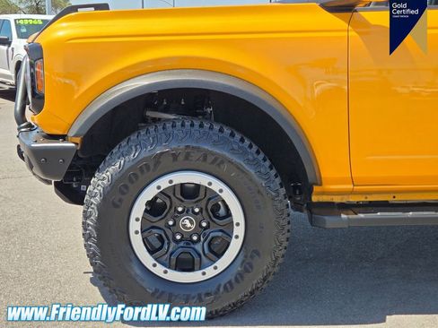 Certified 2022 Ford Bronco Outer Banks w/ Sasquatch Package AWD/4WD image 7