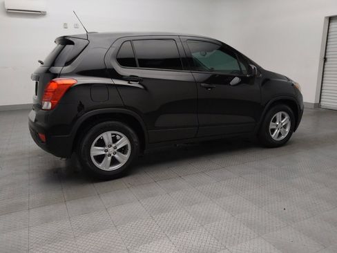 Used 2020 Chevrolet Trax LS w/ Tint and Cruise Package image 10