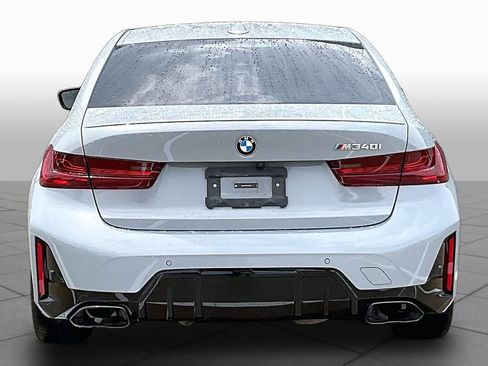 Used 2025 BMW M340i RWD image 5