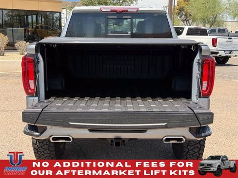 Used 2025 GMC Sierra 1500 Denali w/ Technology Package AWD/4WD image 8