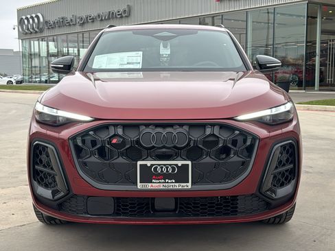 New 2025 Audi SQ5 Premium Plus image 2