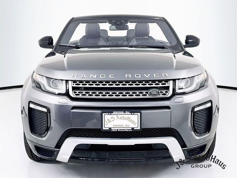 Used 2018 Land Rover Range Rover Evoque SE Dynamic image 2