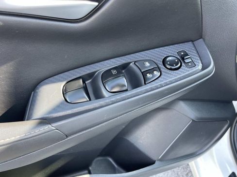 Used 2024 Nissan Sentra SV w/ All-Weather Package FWD image 22