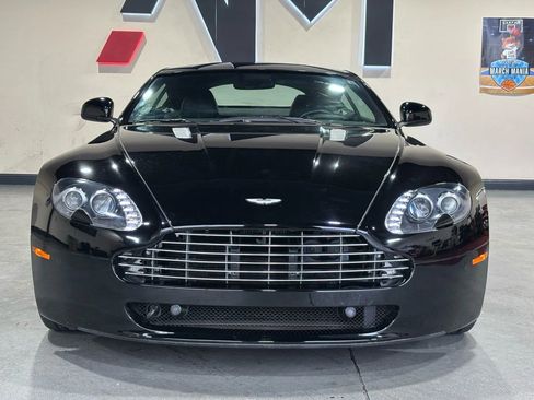 Used 2010 Aston Martin V8 Vantage Coupe RWD image 2