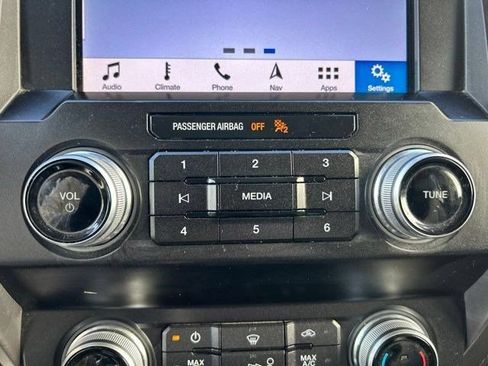 Used 2019 Ford F150 Limited AWD/4WD image 37