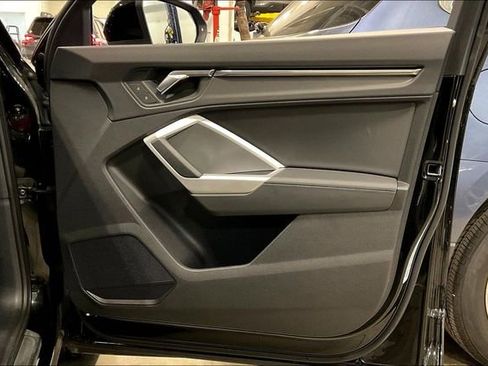 Certified 2022 Audi Q3 2.0T Premium image 24