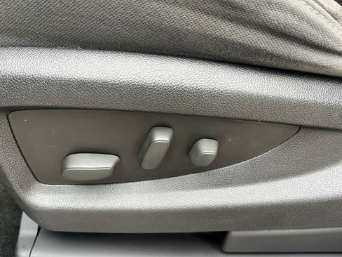 Used 2014 GMC Sierra 1500 SLE w/ Texas SLE Value Package image 18