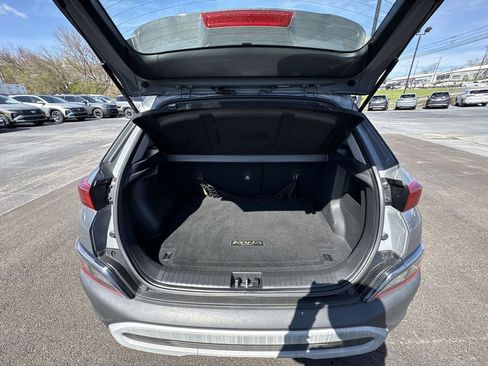 Used 2023 Hyundai Kona SE w/ Cargo Package image 18