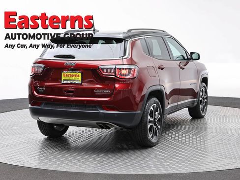 Used 2022 Jeep Compass Limited w/ Sun and Sound Group AWD/4WD image 5