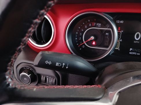 Used 2020 Jeep Wrangler Unlimited Rubicon AWD/4WD image 28