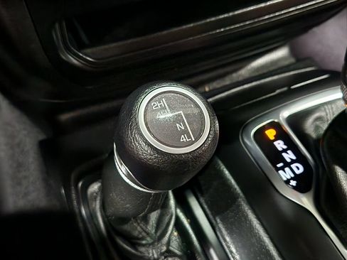 Used 2021 Jeep Wrangler Unlimited Sport AWD/4WD image 41