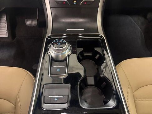 Used 2020 Ford Edge SEL w/ Convenience Package image 18