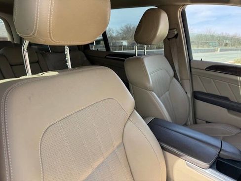 Used 2016 Mercedes-Benz GL 450 4MATIC image 35