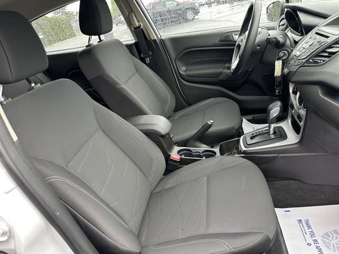 Used 2016 Ford Fiesta SE w/ Cold Weather Package FWD image 16