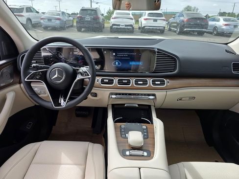 New 2026 Mercedes-Benz GLS 450 4MATIC image 26