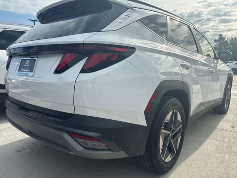 Certified 2023 Hyundai Tucson Blue AWD/4WD image 4