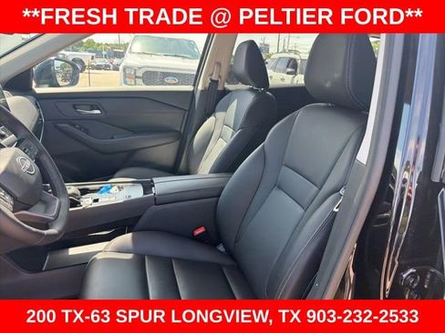 Used 2026 Nissan Rogue SL FWD image 6