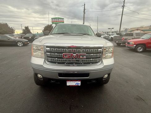 Used 2012 GMC Sierra 2500 SLE w/ SLE Preferred Package image 8