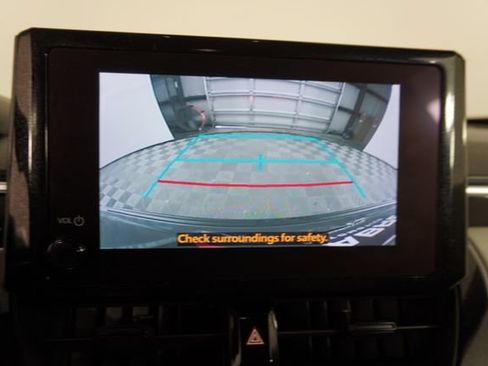 Used 2023 Toyota Corolla Cross LE FWD image 28