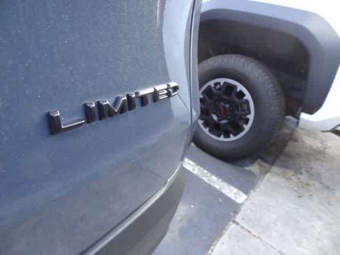 Used 2025 Toyota Grand Highlander AWD image 7