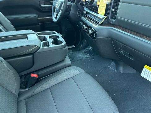 New 2026 GMC Sierra 2500 SLE w/ Max Trailering Package AWD/4WD image 15