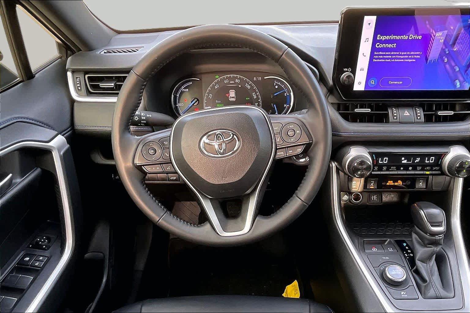 Used 2025 Toyota RAV4 XSE AWD/4WD image 6