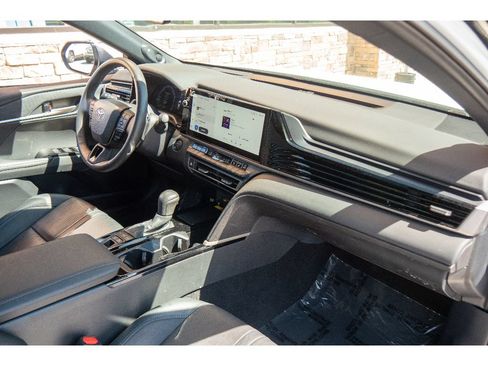Used 2025 Toyota Camry XSE w/ Premium Plus Package AWD/4WD image 15