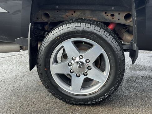 Used 2017 Chevrolet Silverado 2500 LTZ w/ Duramax Plus Package image 39