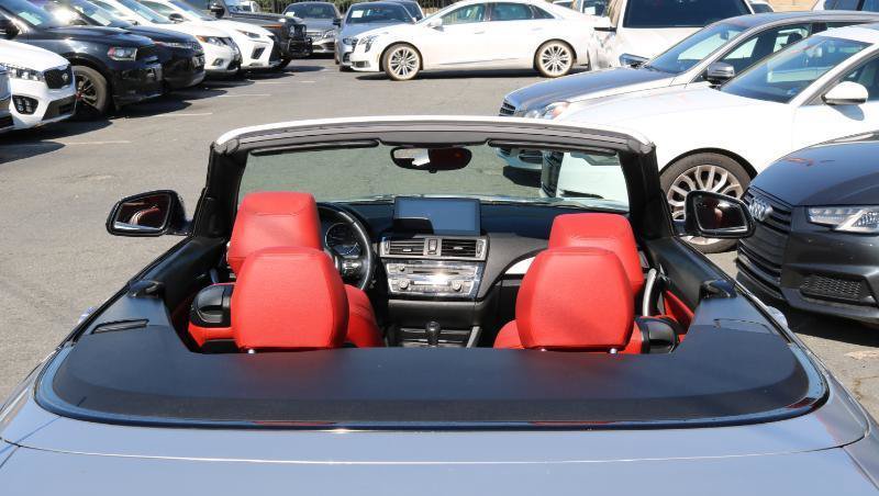 Used 2015 BMW M235i Convertible RWD image 9