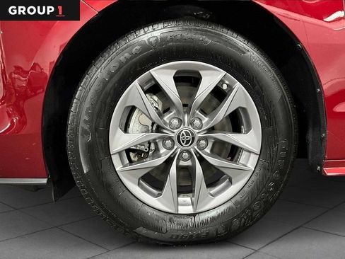 Used 2023 Toyota Sienna LE image 10