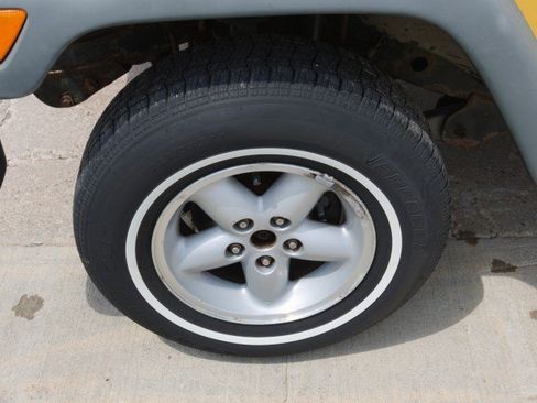Used 2000 Jeep Wrangler Sport AWD/4WD image 11