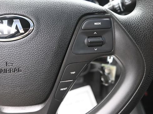 Used 2017 Kia Forte LX FWD image 22