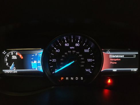 Used 2018 Ford Explorer Limited AWD/4WD image 23