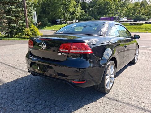 Used 2015 Volkswagen Eos Komfort FWD image 11