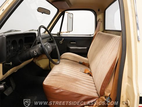 Used 1988 Chevrolet Silverado 3500 2WD Regular Cab image 38