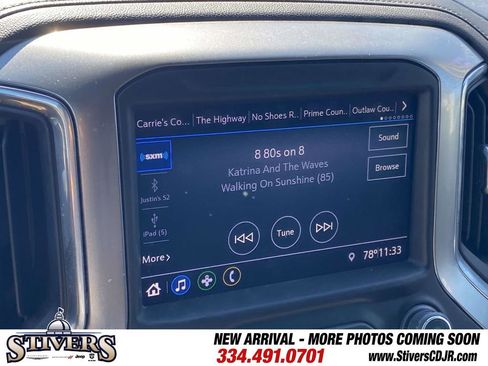 Used 2022 Chevrolet Silverado 1500 LT AWD/4WD image 23