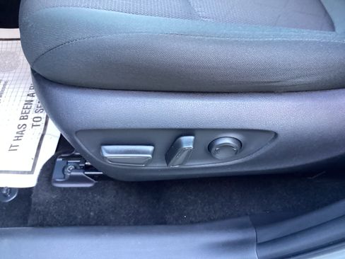 Certified 2025 Toyota RAV4 XLE image 28