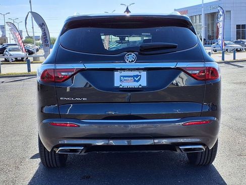 Used 2024 Buick Enclave Essence w/ Sound and Sites Package image 6