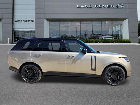New 2026 Land Rover Range Rover Long Wheelbase SE AWD/4WD image 6