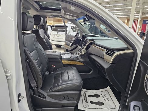 Used 2017 GMC Yukon Denali w/ Open Road Package image 22
